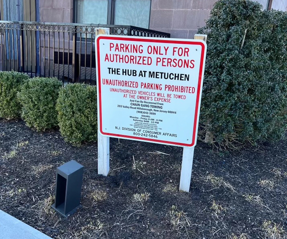 Private property sign from Chain Gang Towing and Recovery Agency 6
