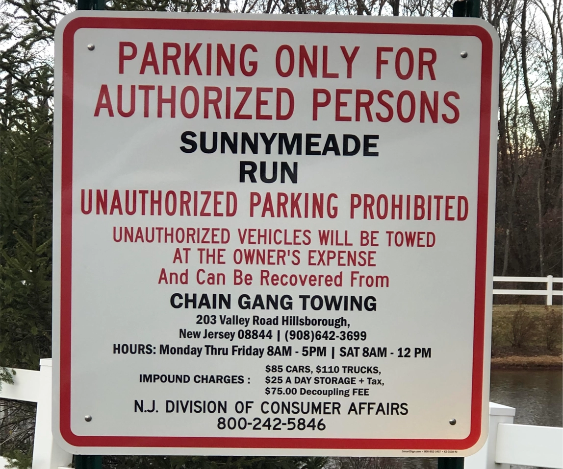 Private property sign from Chain Gang Towing and Recovery Agency